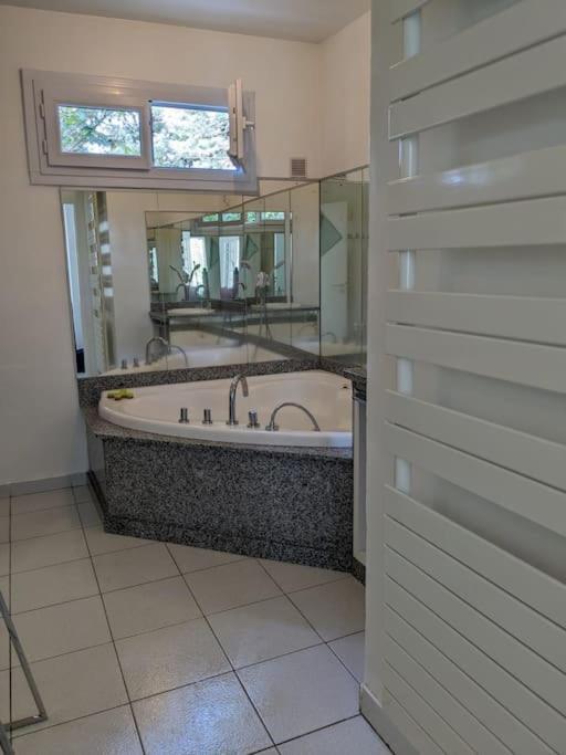 Maison Spacieuse Et Lumineuse 4 Personnes Lavilledieu  Exteriér fotografie